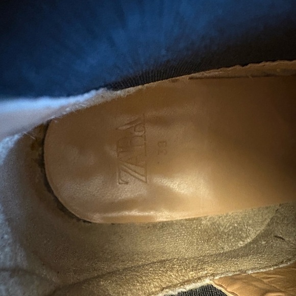 Zara Black Silver Studded Chelsea style slip on leather Ankle Booties women's 38 - Picture 10 of 10